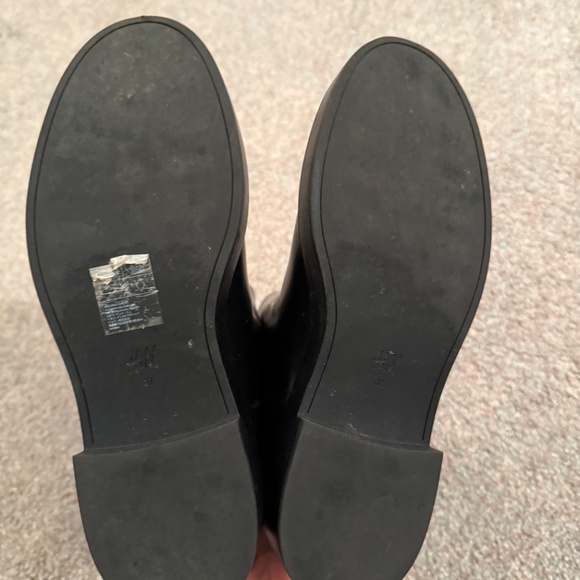 Boots - Picture 5 of 6